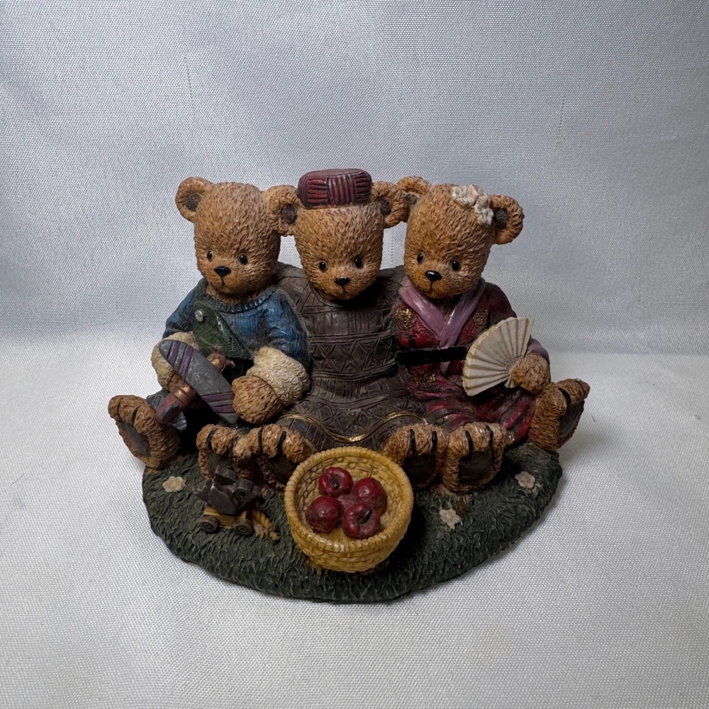 Vintage 1997 Youngs Inc Berry Hill‎ Bears Figurine Galatians 3:28 Religious Gift